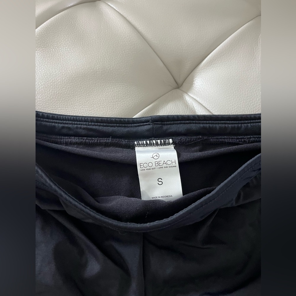 Women’s swim shorts
